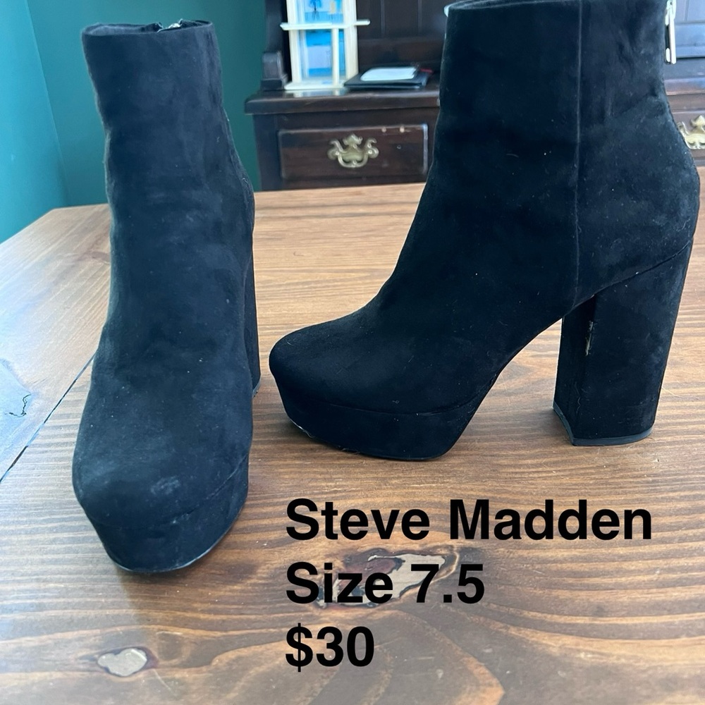 Steve Madden Black Heeled Boots with Chunky Heel